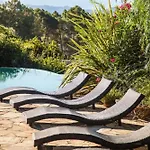 Charmante Maison à Avec Piscine Partagée Сasa de vacaciones