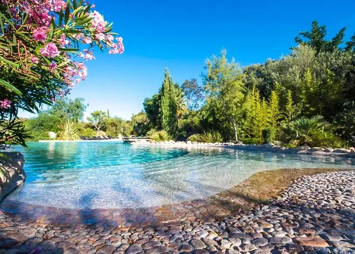 Σπίτι διακοπών Charmante Maison A Avec Piscine Partagee